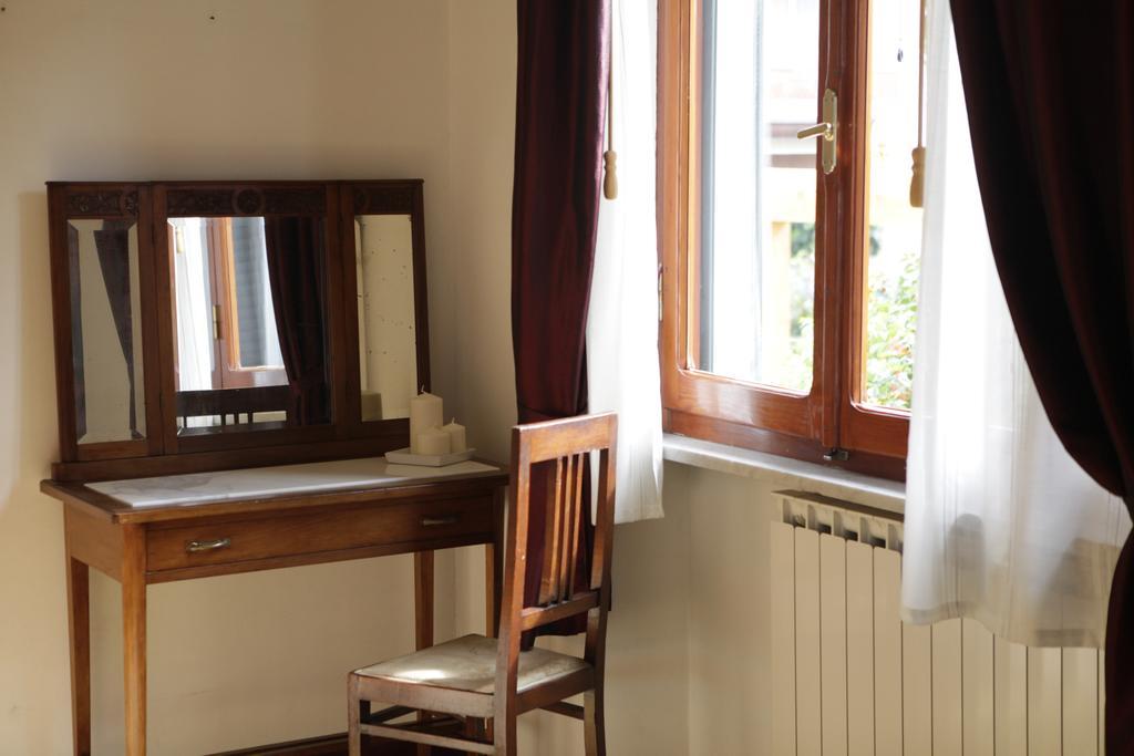 B&B Casa Di Claudia Marina Di Carrara Szoba fotó