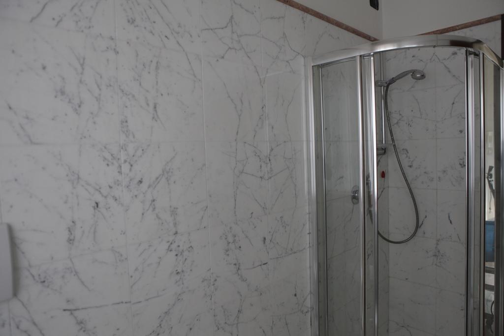B&B Casa Di Claudia Marina Di Carrara Kültér fotó